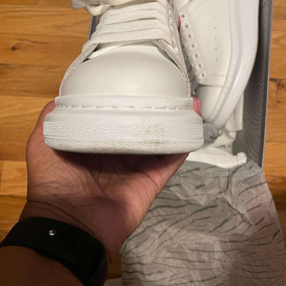 Alexander McQueen Sneakers - Picture 5 of 16